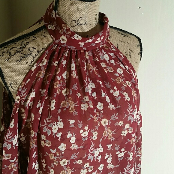 Mock Neck Floral Chiffon Tunic - Picture 3 of 4